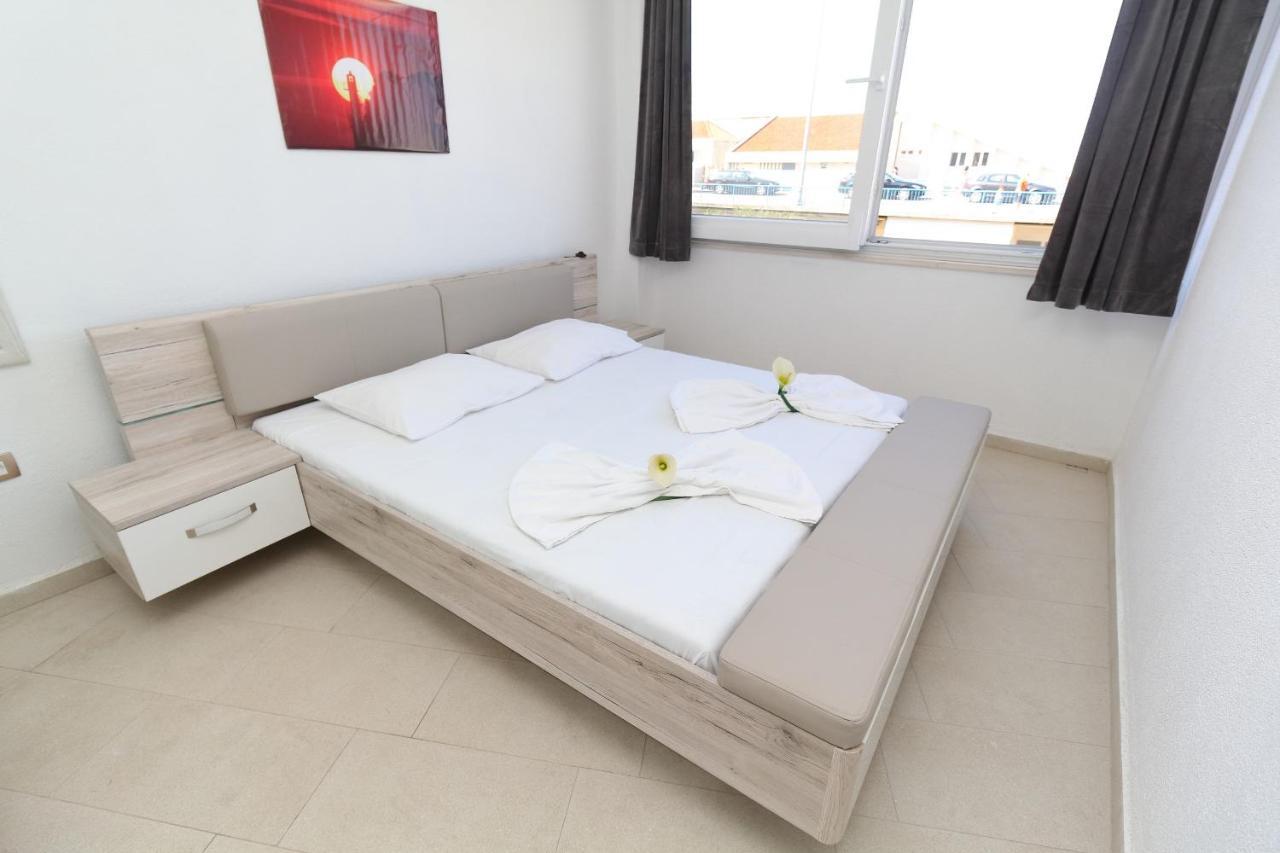 Apartmani Kike Makarska Exterior foto