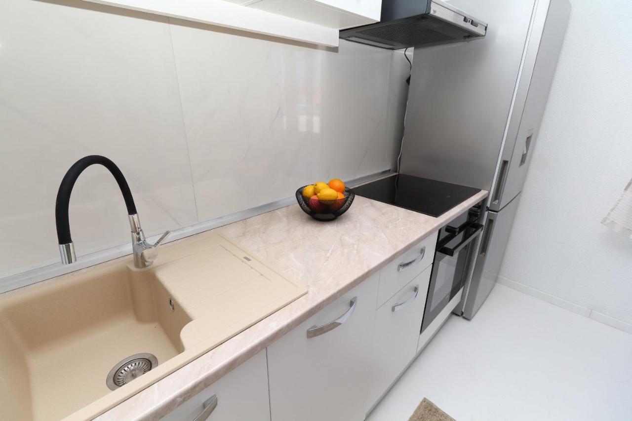 Apartmani Kike Makarska Exterior foto