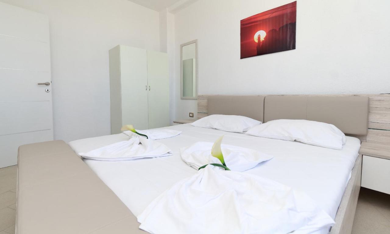 Apartmani Kike Makarska Exterior foto