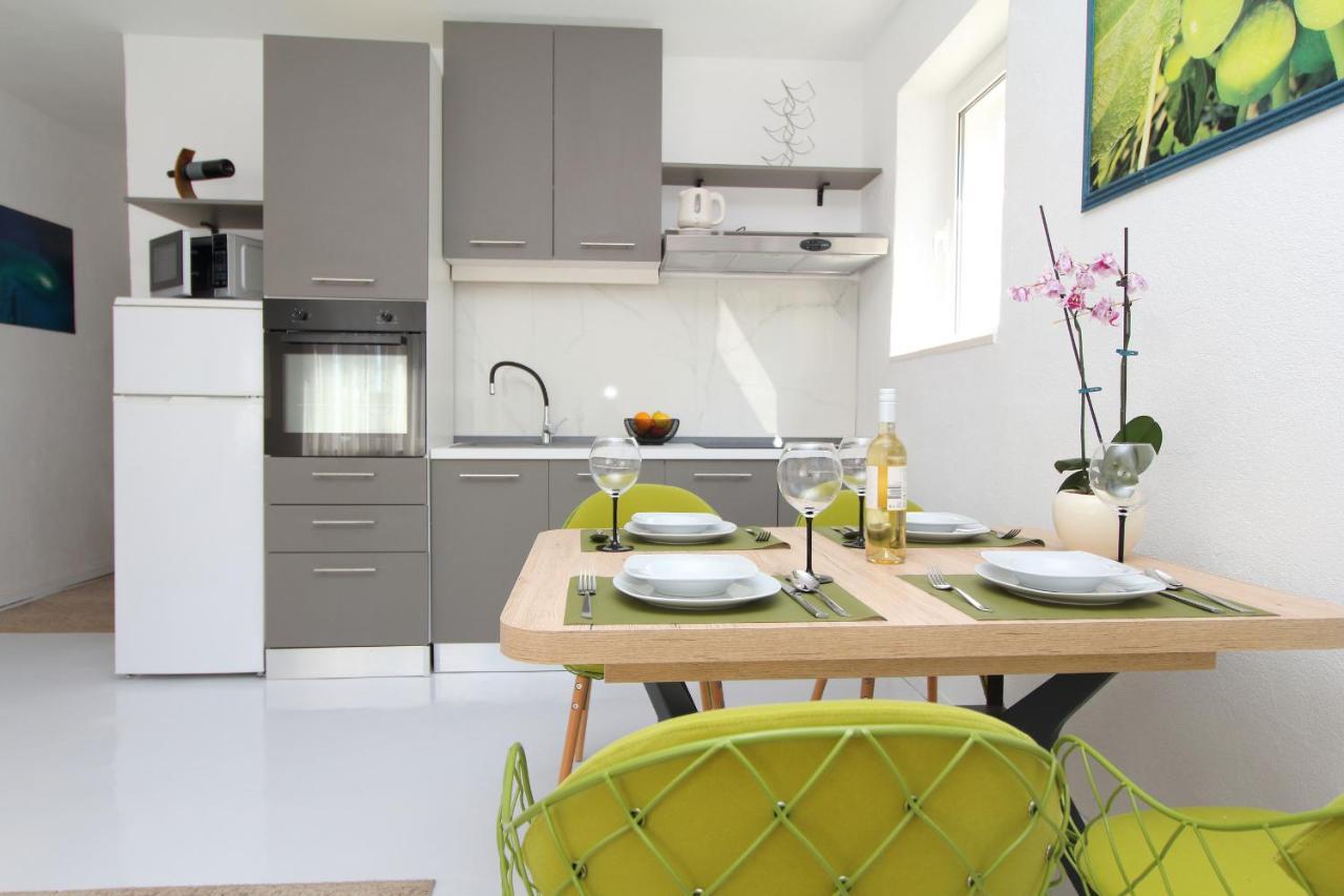 Apartmani Kike Makarska Exterior foto